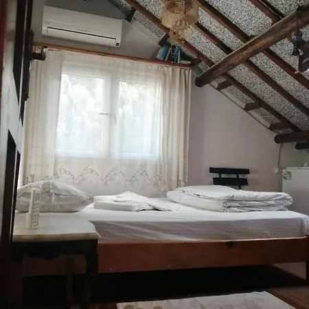 Ecer * Kuşadası