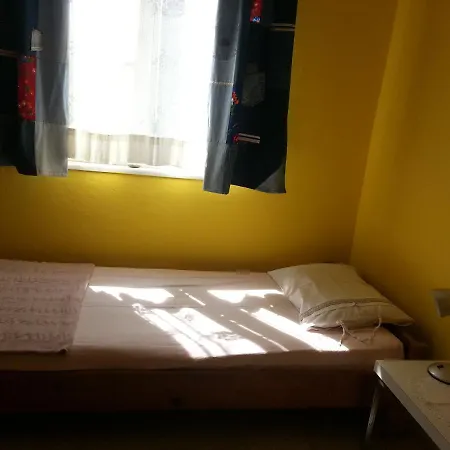 Проживание в семье Ecer *