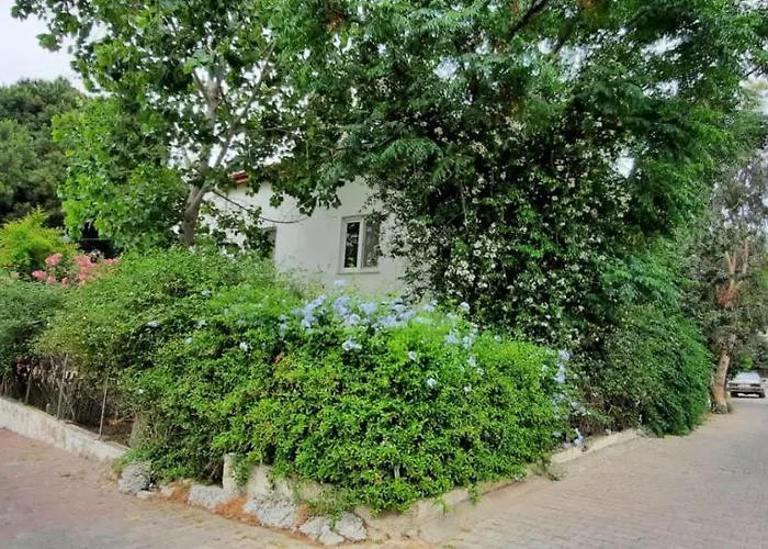 Ecer Kuşadası