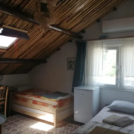 Проживание в семье Ecer Кушадасы